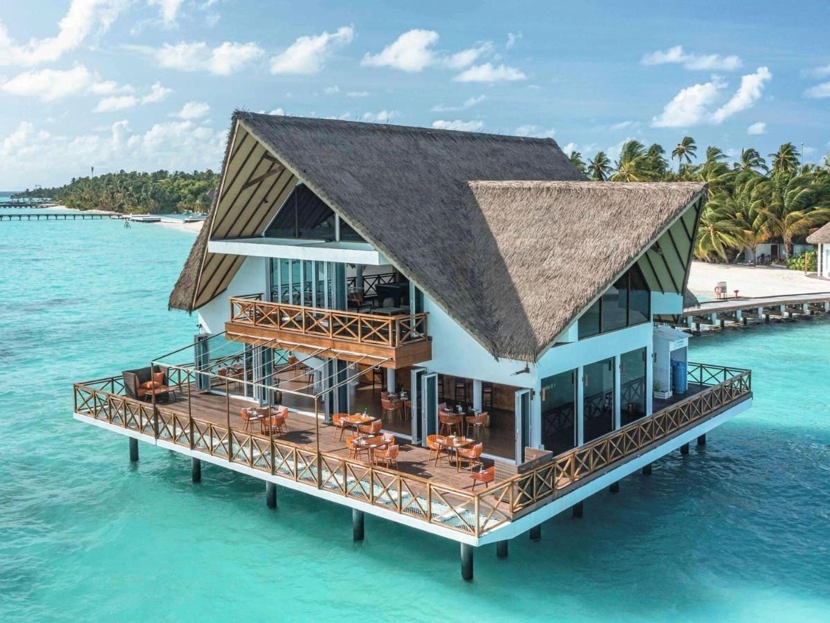 Photo Courtesy of Mercure Maldives Kooddoo Resort